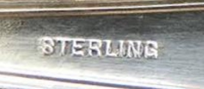 надпись Стерлинг на серебряном изделии