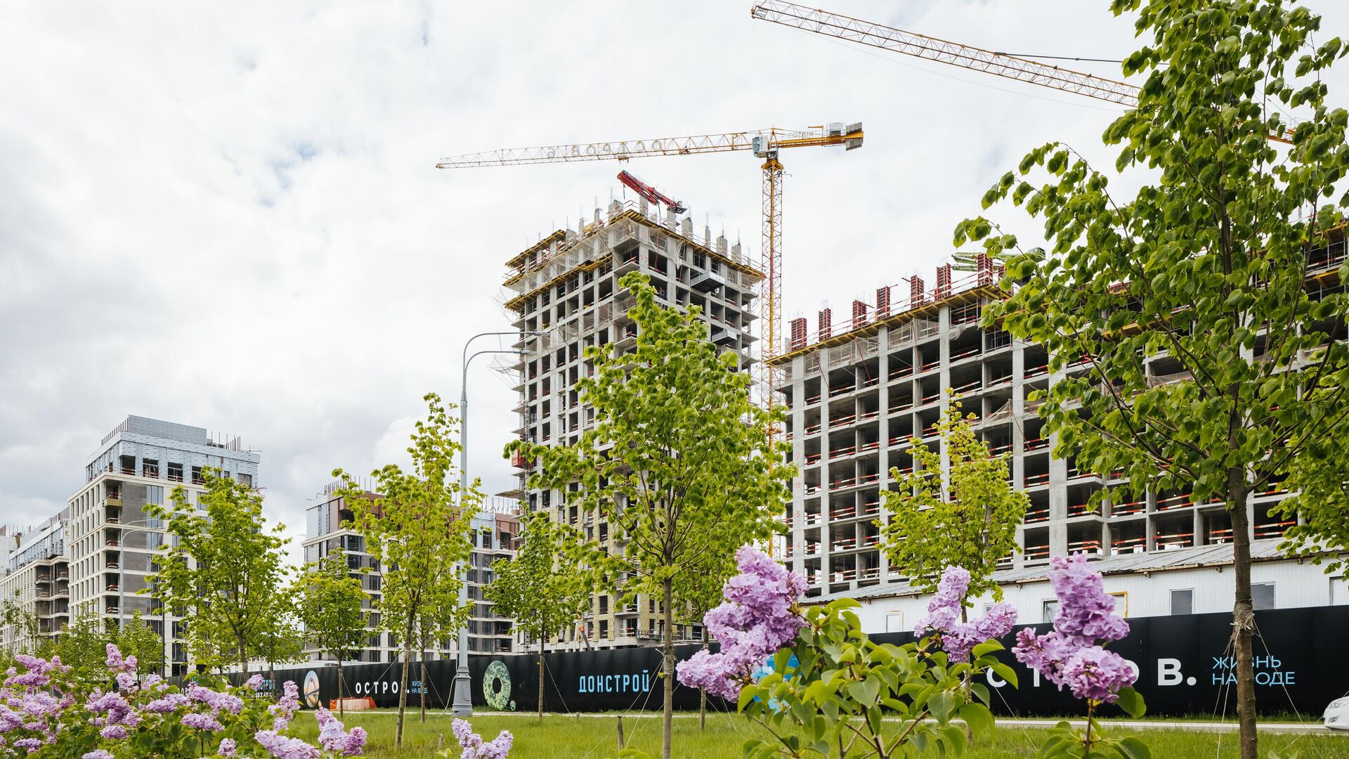 Строительная площадка шестого квартала проекта Остров - РИА Новости, 1920, 10.04.2026